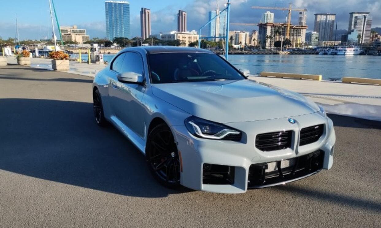 Picture of the car https://ppsphotos.s3.us-west-2.amazonaws.com/bmwM22024_3/image2.jpg