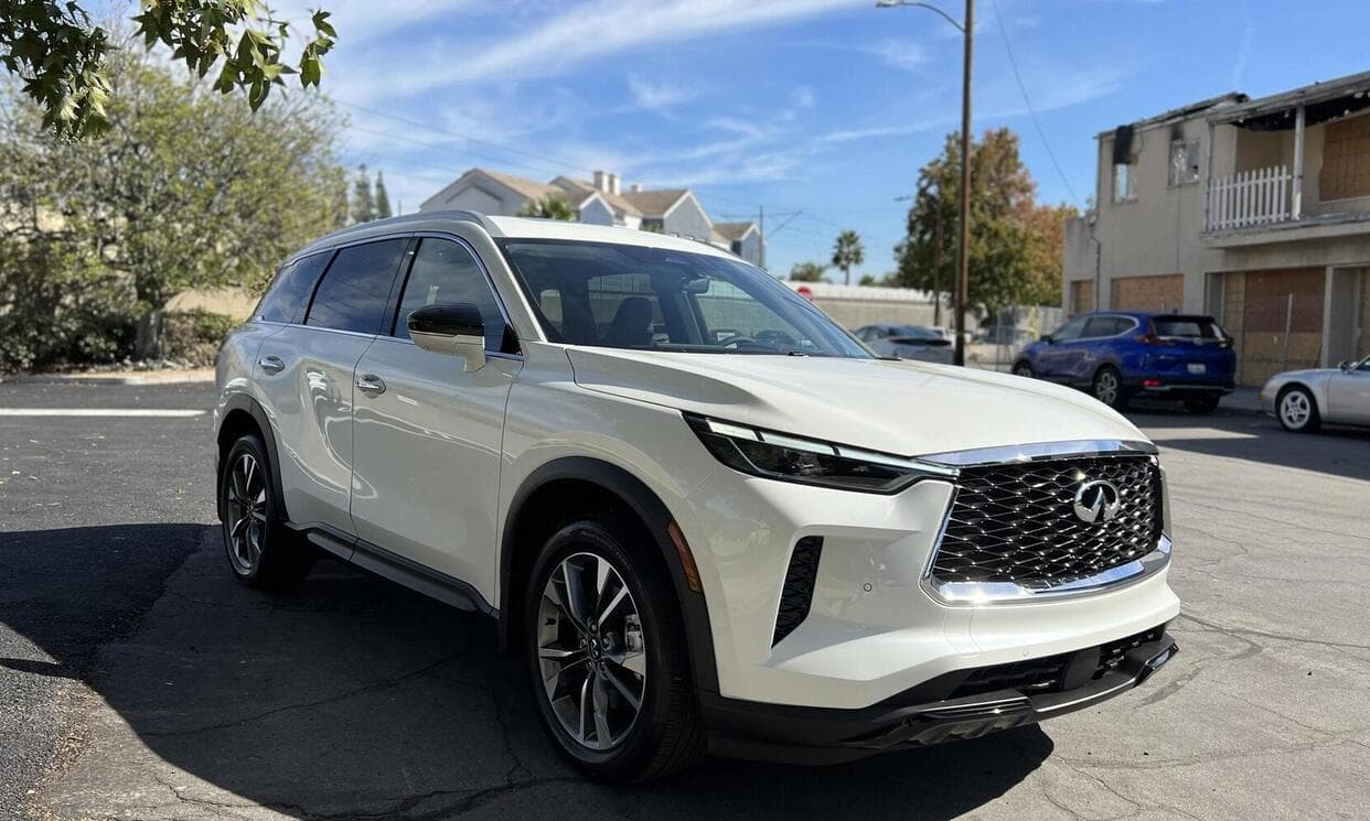 Picture of the car https://ppsphotos.s3.us-west-2.amazonaws.com/infinitiQx602023_32/image5.jpg