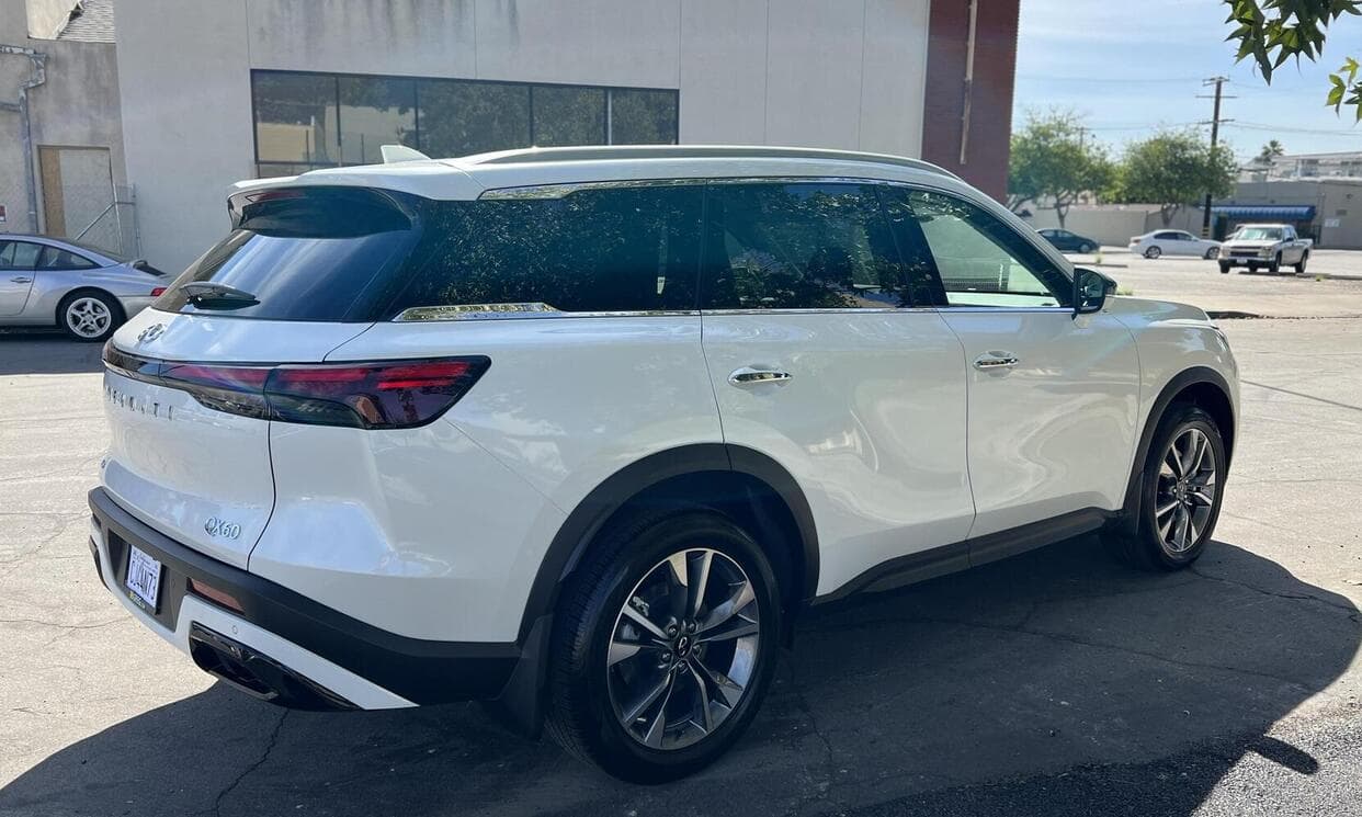 Picture of the car https://ppsphotos.s3.us-west-2.amazonaws.com/infinitiQx602023_32/image6.jpg