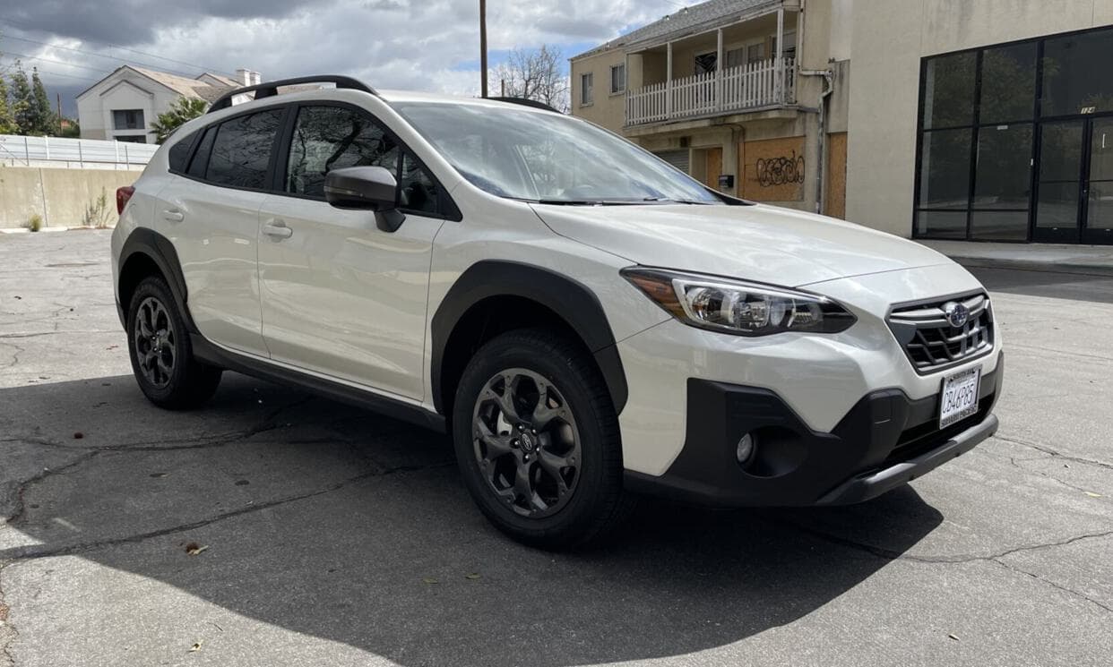 Picture of the car https://ppsphotos.s3.us-west-2.amazonaws.com/subaruCrosstrek2022_41/image1.jpg